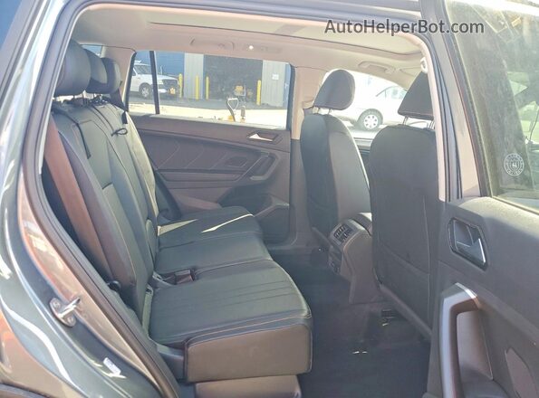 3VVAB7AX2RM217726 2024 VOLKSWAGEN TIGUAN Charcoal Вид задньої частини салону