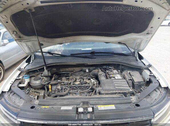 3VVCB7AX3NM007557 2022 VOLKSWAGEN TIGUAN White Rear view