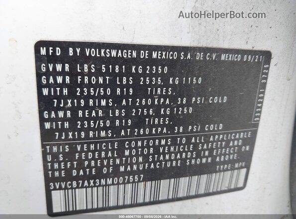 3VVCB7AX3NM007557 2022 VOLKSWAGEN TIGUAN White Engine compartment view