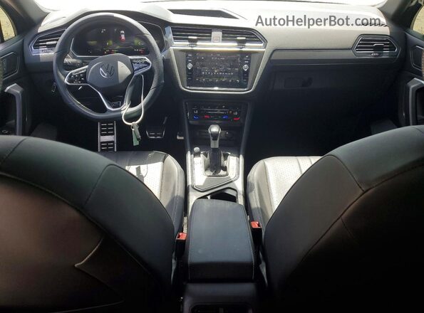 3VVCB7AX4PM113664 2023 VOLKSWAGEN TIGUAN Gray Առջևի վահանակի տեսք