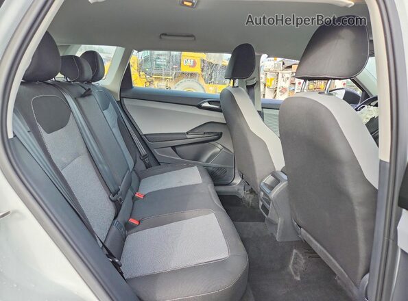 3VVCX7B24PM370991 2023 VOLKSWAGEN TAOS White Rear interior view