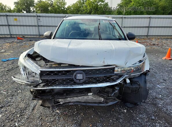 3VVCX7B24PM370991 2023 VOLKSWAGEN TAOS White Front view