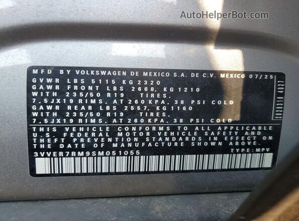 3VVER7RM9SM051055 2025 VOLKSWAGEN TIGUAN Silver Widok wnętrza 360 stopni