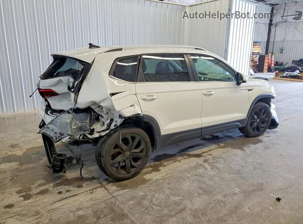 3VVEX7B23RM114675 2024 VOLKSWAGEN TAOS White Tył prawy