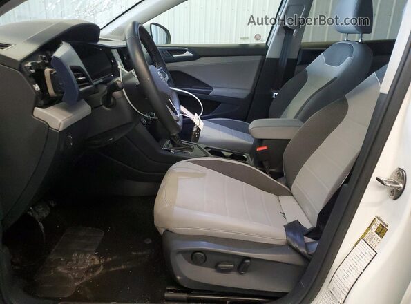 3VVEX7B23RM114675 2024 VOLKSWAGEN TAOS White Widok wnętrza z przodu