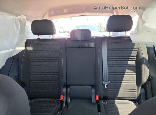3VVFB7AX7RM080594 2024 VOLKSWAGEN TIGUAN Gray Вид задніх сидінь