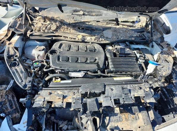 3VVFR7RM6TM013286 2026 VOLKSWAGEN TIGUAN White Rear interior view