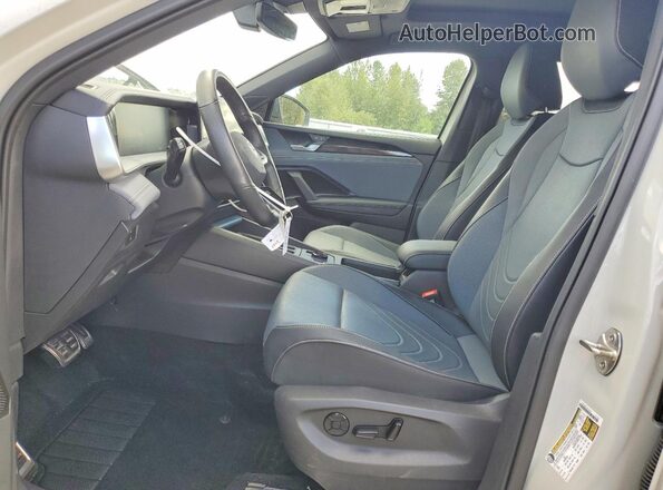 3VVGR7RM2SM012378 2025 VOLKSWAGEN TIGUAN Gray Front interior view