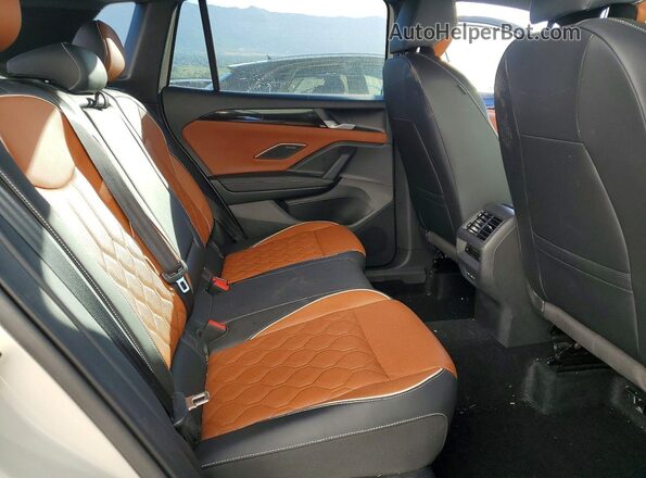 3VVLR7RM4SM040195 2025 VOLKSWAGEN TIGUAN White Rear seats view