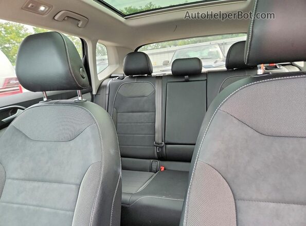 3VVLX7B26NM045899 2022 VOLKSWAGEN TAOS Gray Rear seats view