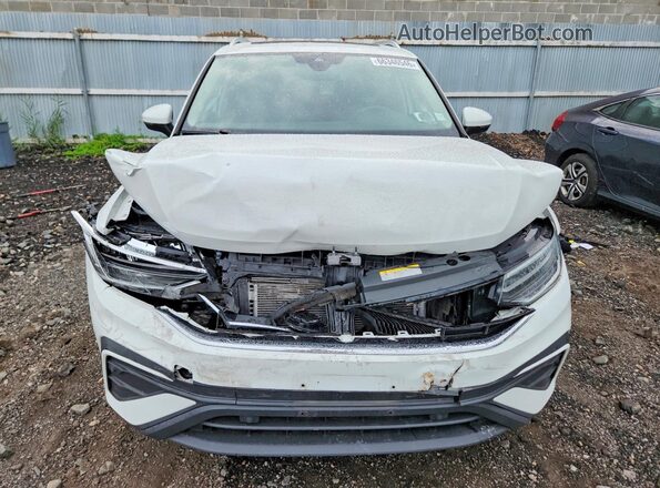 3VVMB7AX8RM043772 2024 VOLKSWAGEN TIGUAN White Widok z przodu
