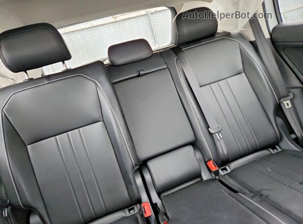 3VVMB7AX8RM043772 2024 VOLKSWAGEN TIGUAN White Widok tylnych siedzeń