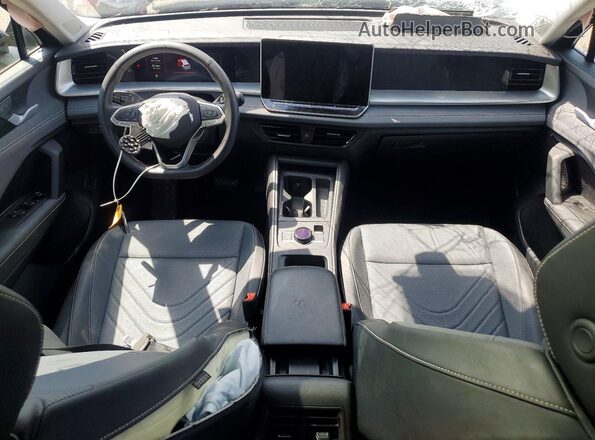 3VVMR7RM6SM056872 2025 VOLKSWAGEN TIGUAN Black Առջևի վահանակի տեսք