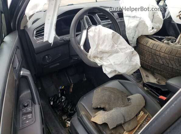 3VVNB7AX2PM099367 2023 VOLKSWAGEN TIGUAN Серебряный Вид панели приборов