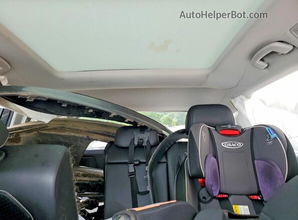 3VVNB7AX2PM099367 2023 VOLKSWAGEN TIGUAN Серебряный Вид задних сидений