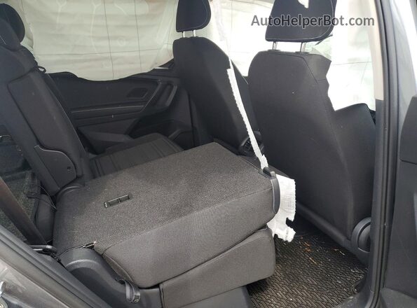 3VVRB7AX5PM047118 2023 VOLKSWAGEN TIGUAN Gray Вид задніх сидінь