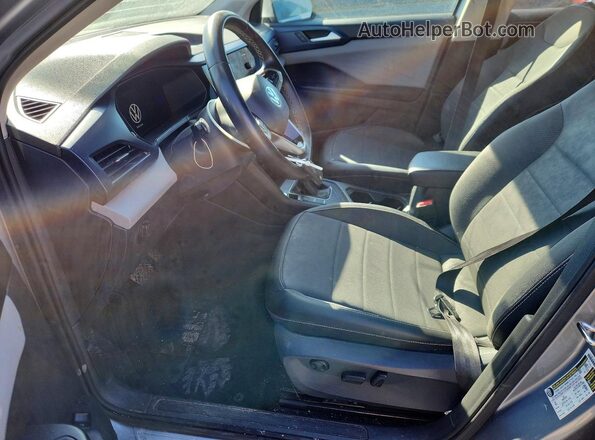 3VVRX7B24NM097882 2022 VOLKSWAGEN TAOS Silver Front interior view