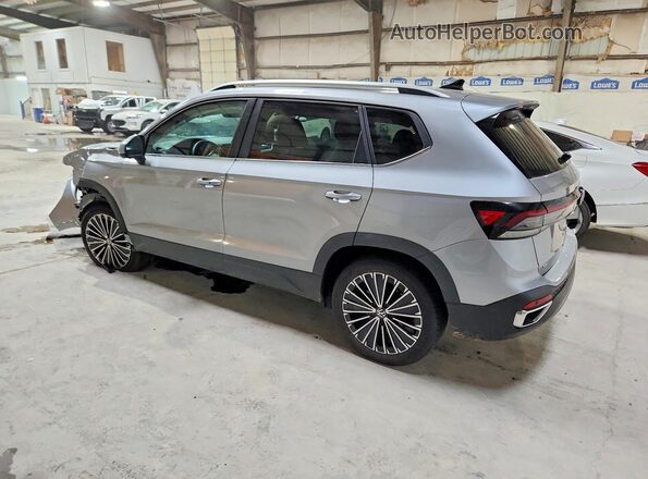 3VVSC7B22TM065412 2026 VOLKSWAGEN TAOS Silver Հետևի ձախ