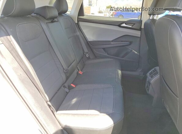 3VVSX7B20PM307690 2023 VOLKSWAGEN TAOS White Vista interior trasera