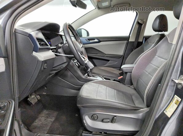 3VVSX7B25RM048715 2024 VOLKSWAGEN TAOS Gray წინა სალონის ხედი