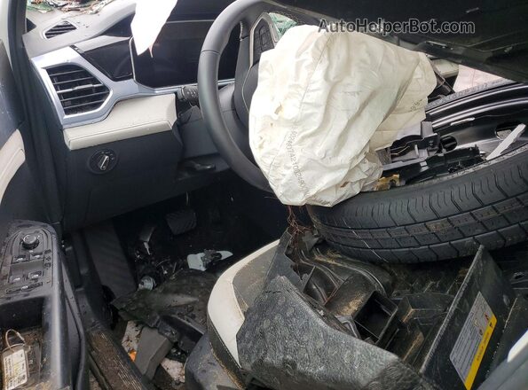 3VVUC7B29TM030228 2026 VOLKSWAGEN TAOS White წინა პანელის ხედი