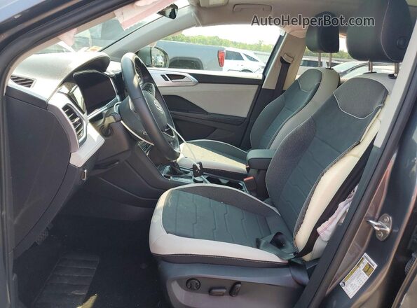 3VVVC7B20SM033764 2025 VOLKSWAGEN TAOS Gray Widok wnętrza z przodu