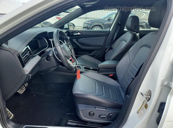 3VW2T7BU6SM065554 2025 VOLKSWAGEN JETTA White წინა სალონის ხედი