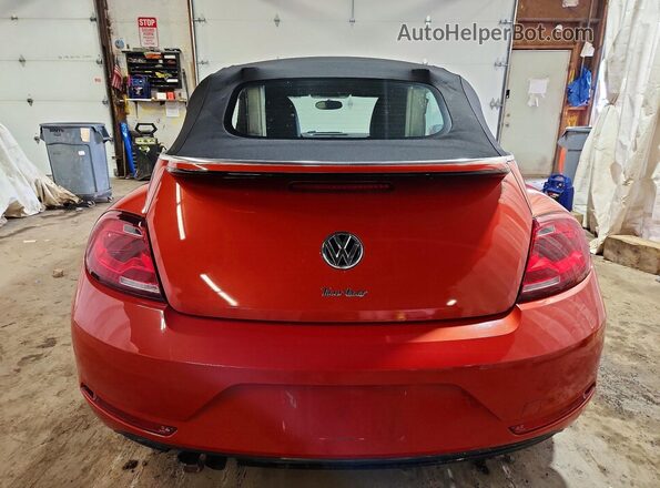 3VW5DAAT5KM501830 2019 VOLKSWAGEN BEETLE Red Вид ззаду