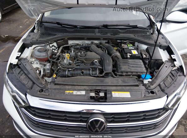 3VW5M7BU2RM086745 2024 VOLKSWAGEN JETTA White Вид ззаду