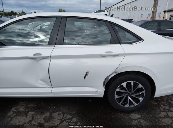 3VW5M7BU2RM086745 2024 VOLKSWAGEN JETTA White Вид спереду