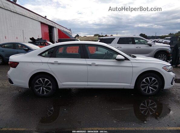 3VW5M7BU2RM086745 2024 VOLKSWAGEN JETTA White Вид задньої частини салону