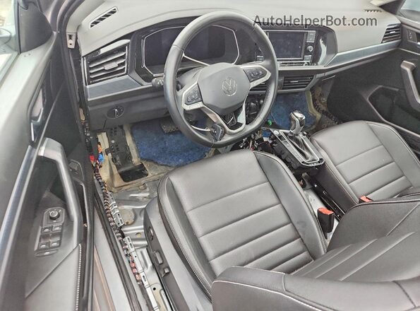 3VW7M7BU0NM015448 2022 VOLKSWAGEN JETTA Silver Առջևի վահանակի տեսք