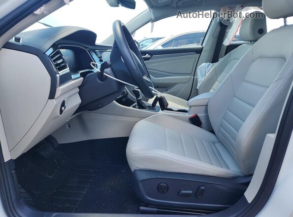 3VW7M7BU9RM054447 2024 VOLKSWAGEN JETTA White Вид салону спереду