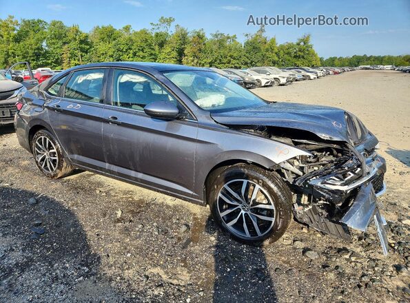 3VW7X7BU4SM086817 2025 VOLKSWAGEN JETTA Серый Передняя правая четверть