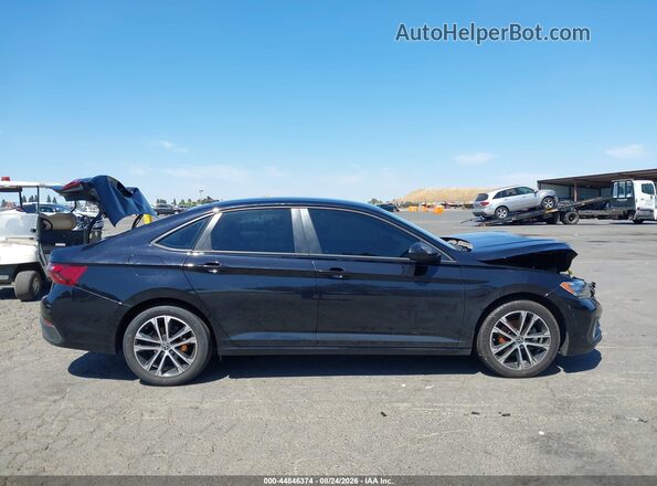 3VWAM7BU5NM019372 2022 VOLKSWAGEN JETTA Black Widok wnętrza z tyłu