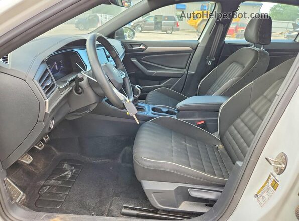 3VWAM7BU7RM086321 2024 VOLKSWAGEN JETTA White Սալոնի դիմացի տեսք