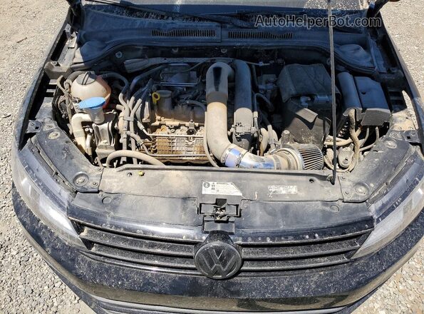 3VWB67AJ0HM351066 2017 VOLKSWAGEN JETTA Black Rear interior view