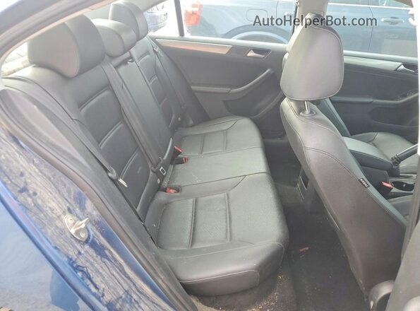 3VWB67AJ7HM401395 2017 VOLKSWAGEN JETTA Blue Вид задніх сидінь