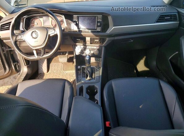 3VWC57BU0KM060879 2019 VOLKSWAGEN JETTA Gray Dashboard view