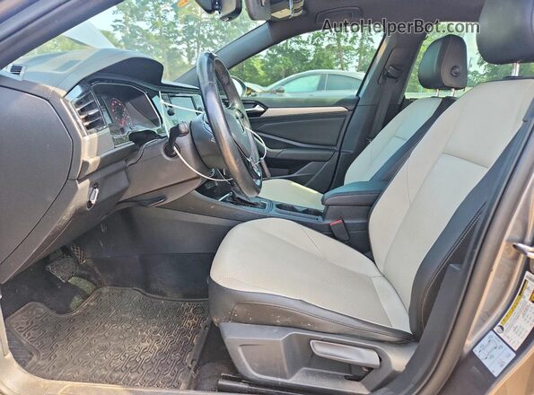 3VWC57BU8MM036980 2021 VOLKSWAGEN JETTA Gray Widok wnętrza z przodu