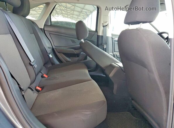 3VWCB7BU3KM240950 2019 VOLKSWAGEN JETTA Серый Вид задних сидений