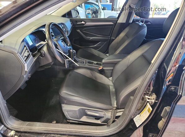 3VWCB7BU5KM158315 2019 VOLKSWAGEN JETTA Black Widok wnętrza z przodu