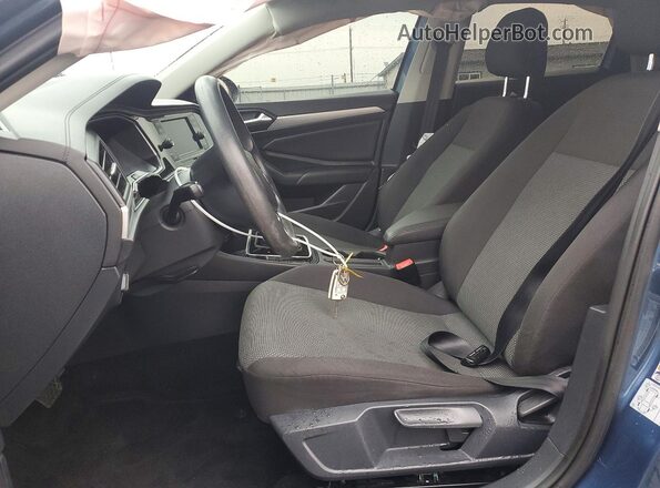 3VWCB7BU8LM072935 2020 VOLKSWAGEN JETTA Blue Вид салону спереду