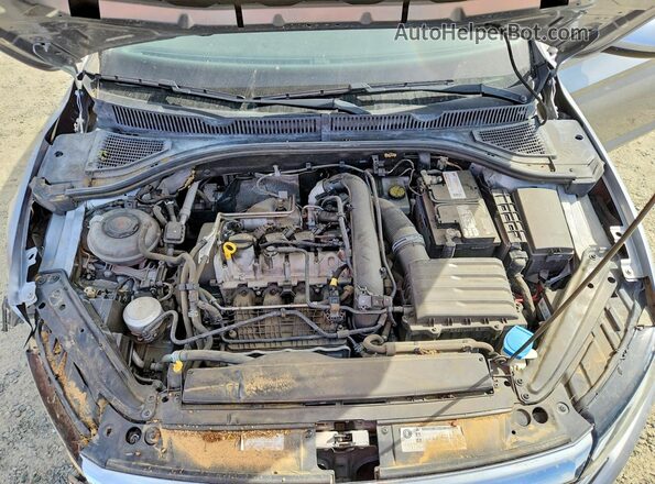 3VWCB7BU9LM028250 2020 VOLKSWAGEN JETTA Серебряный Вид задней части салона
