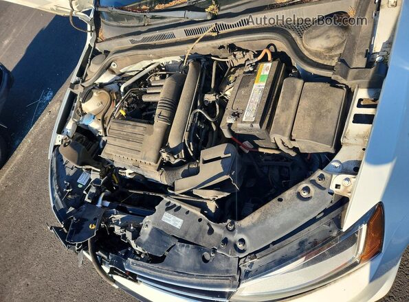 3VWDB7AJ1HM223830 2017 VOLKSWAGEN JETTA White Вид задньої частини салону