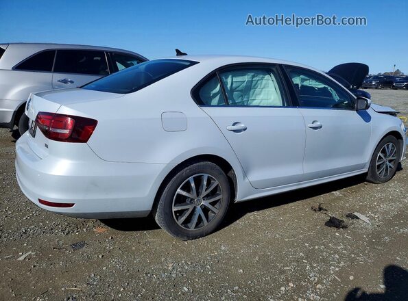 3VWDB7AJ5HM231574 2017 VOLKSWAGEN JETTA White Trasero derecho