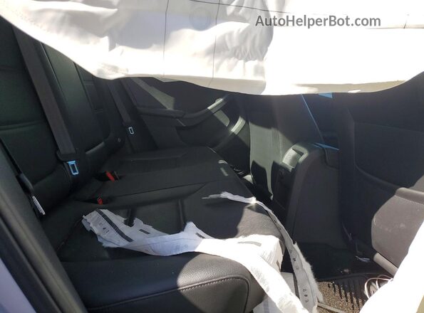 3VWDB7AJ5HM231574 2017 VOLKSWAGEN JETTA White Vista de los asientos traseros