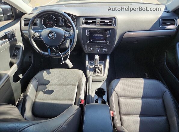 3VWDB7AJ9HM366461 2017 VOLKSWAGEN JETTA Gray Вид панелі приладів