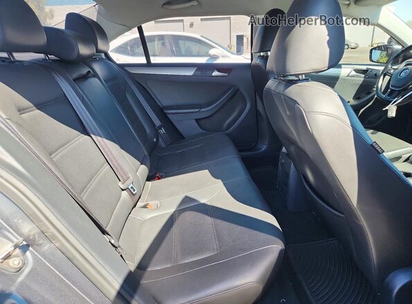3VWDB7AJ9HM366461 2017 VOLKSWAGEN JETTA Gray Вид задніх сидінь