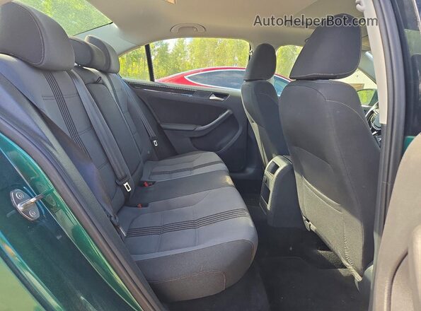 3VWDB7AJXHM328611 2017 VOLKSWAGEN JETTA Green Вид задніх сидінь